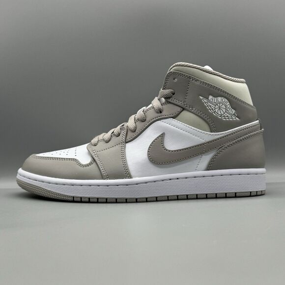 Nike Air Jordan 1 Mid Men's Size 8 College Grey Light Bone-White 554724-082 - Picture 4 of 12